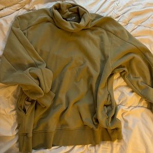 LIT Size M Turtleneck Sweater Sage Green